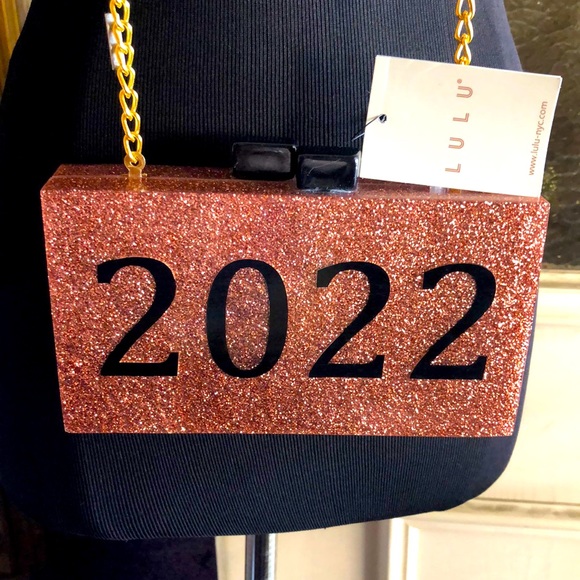 lululemon athletica Handbags - 2022 Box Chain Crossbody Purse (NEW) by Lulu